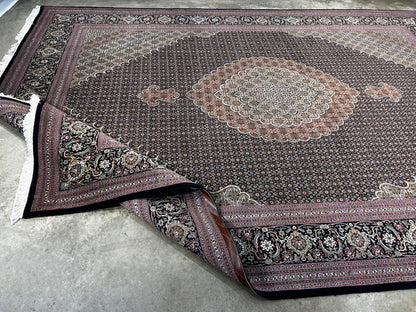 8'2"x11'5" Fine Hand-Knotted Wool & Silk Oriental Rug - Area Carpet