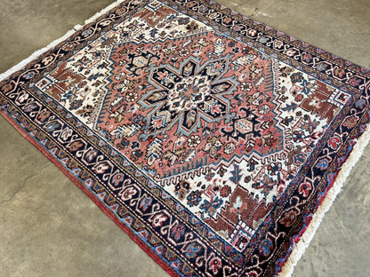 4'3"x4'10" Hand-Knotted 100% Wool Pile Persiane Herize Rug