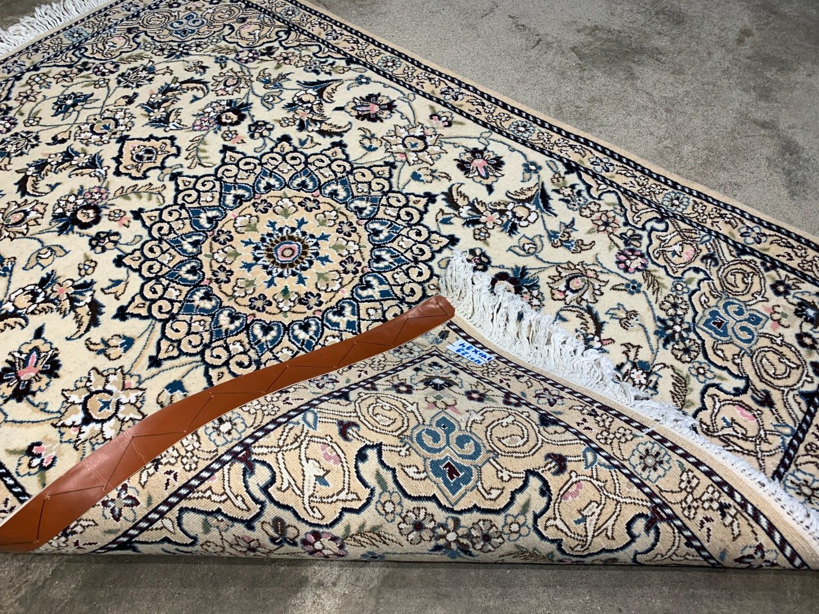 2'9"x4'5" Fine Hand-Knotted Wool & Silk Blend Naine Carpet - Area Rug