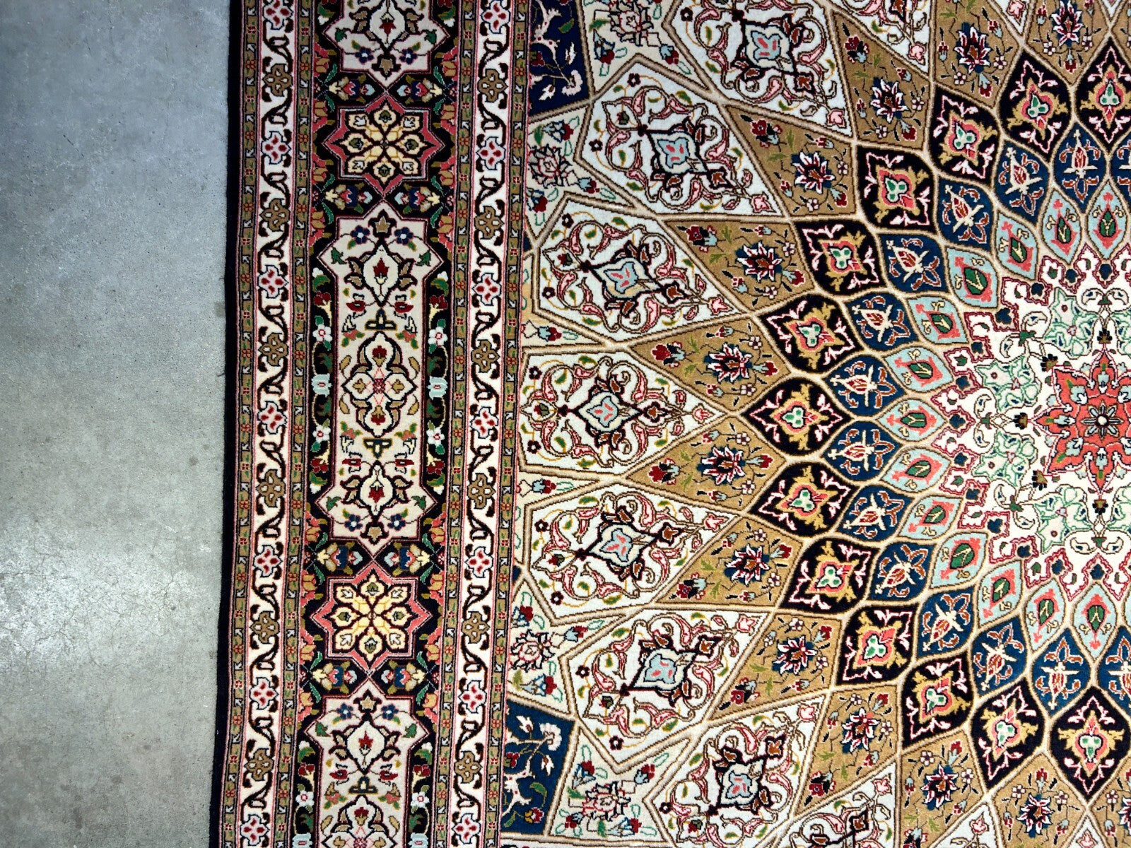 6'7"x10'2" Fine Hand-Knotted Wool & Silk Tabrize Dome Design Rug - Area Carpet