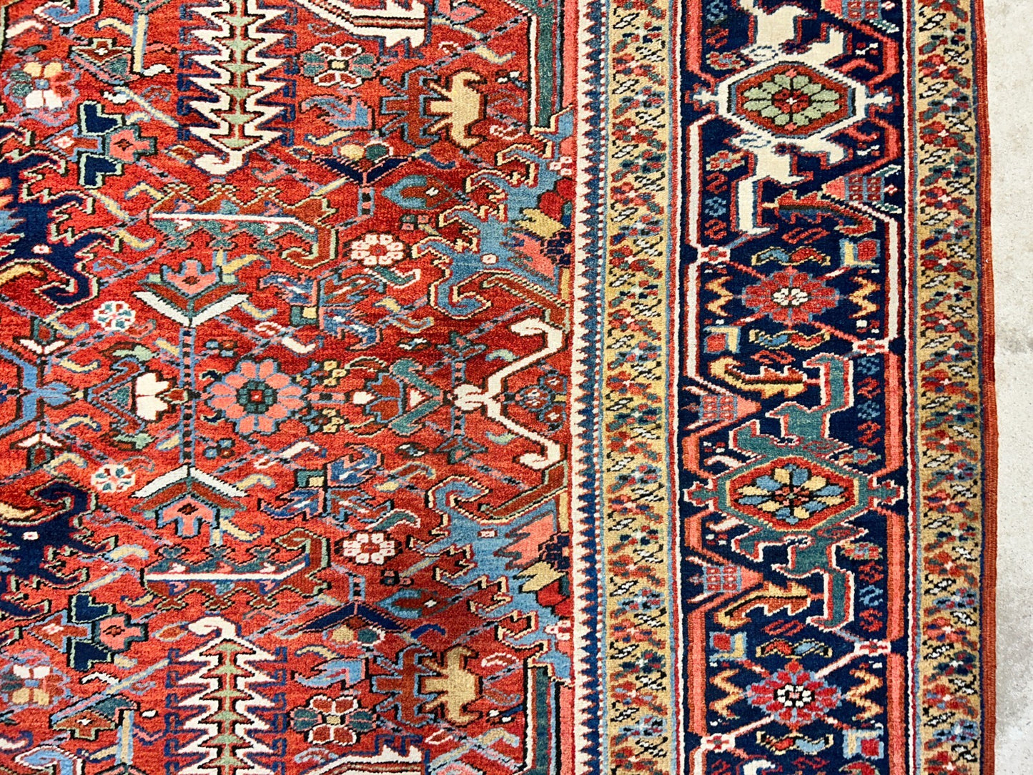 Collector Item - 9'1"x12'2" Antique Fine Wool Herize Hand-Knotted Rug