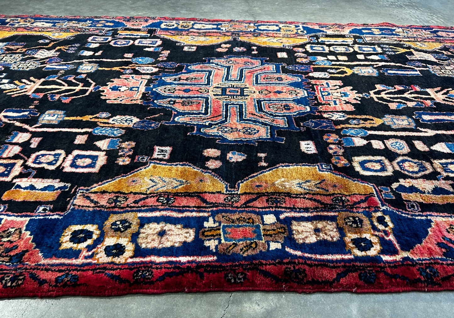 5'4" x 10'7" Hand-Knotted 100% Wool Pile Nahavande Area Rug - Carpet