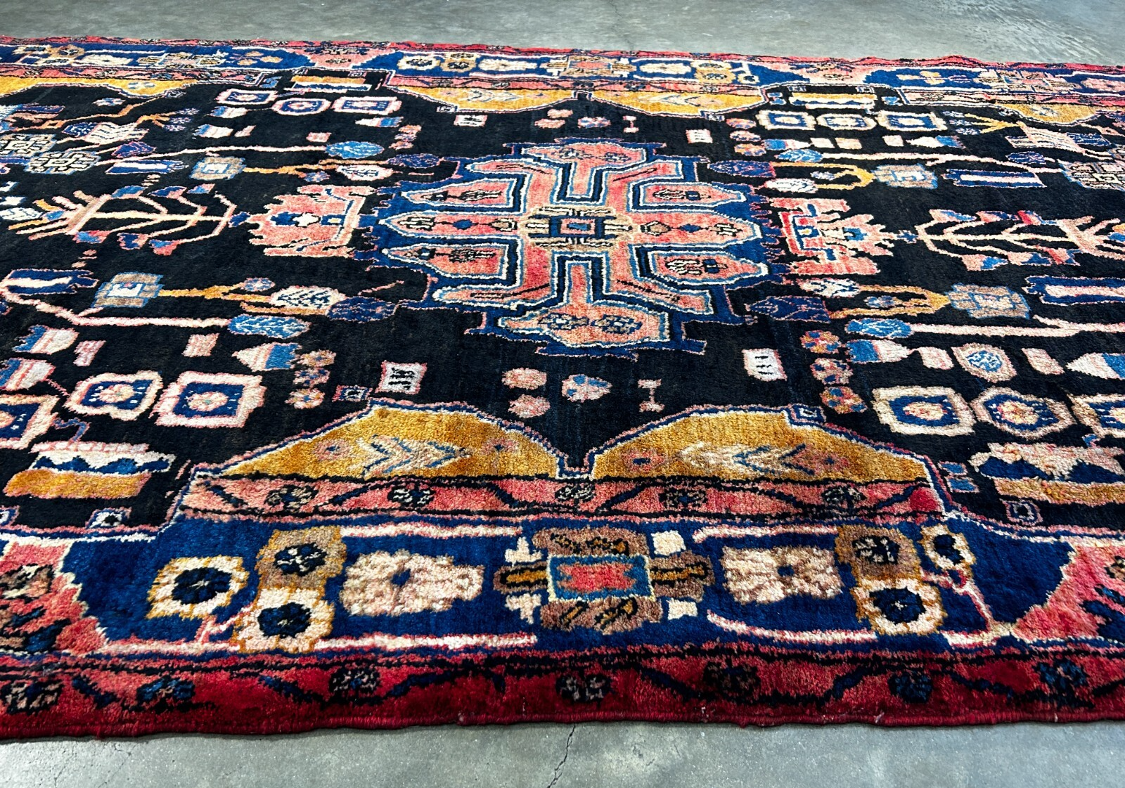 5'4" x 10'7" Hand-Knotted 100% Wool Pile Nahavande Area Rug - Carpet