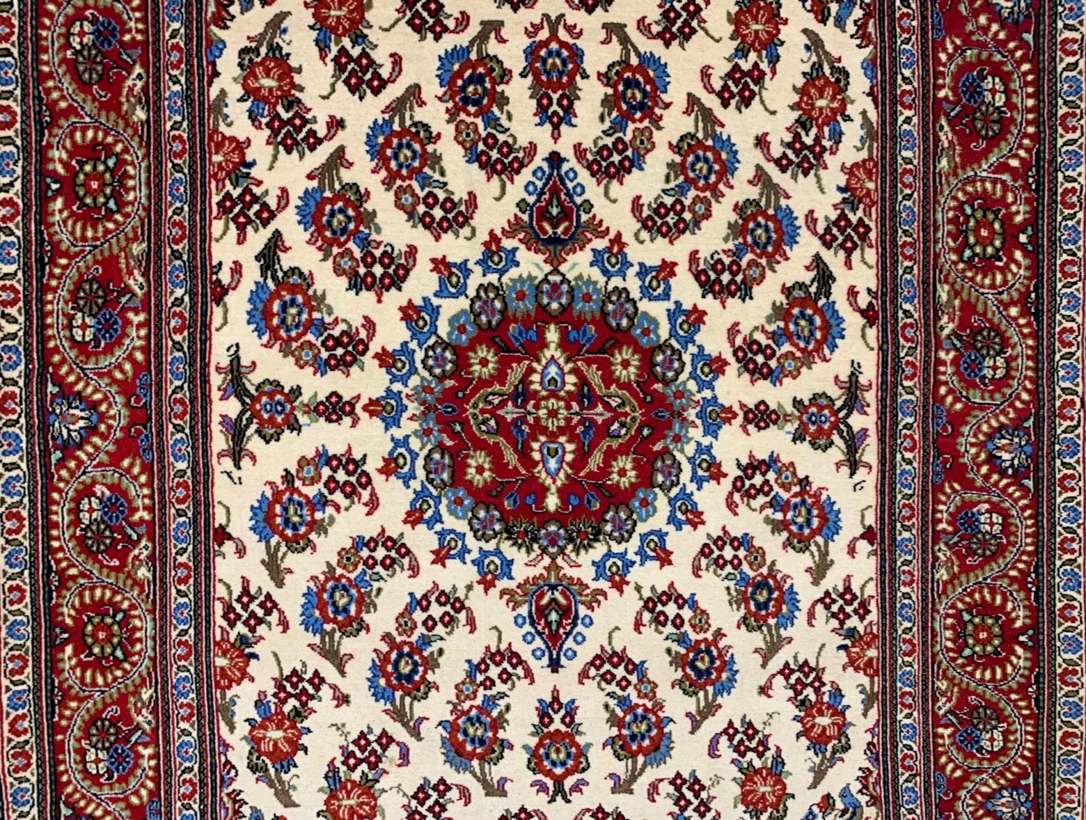 3'3"x5'2'' Hand-Knotted 100% Wool Pile Qume Area Rug