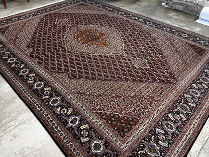 8'4"x11'3" Fine Hand-Knotted Wool & Silk Oriental Rug - Area Carpet