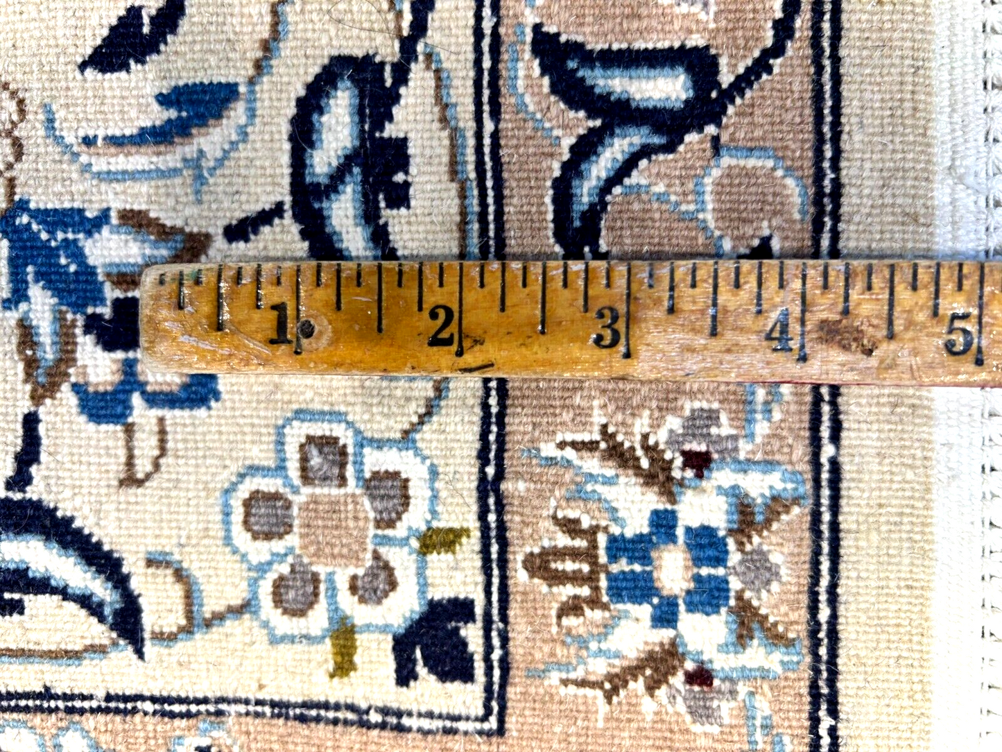 6'5"x10'1" Fine Hand-Knotted Wool & Silk Naine Rug - Area Carpet