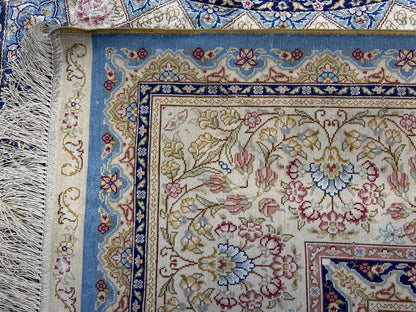 6'x9' Exquisite Hand-Knotted 100% Silk Oriental Rug