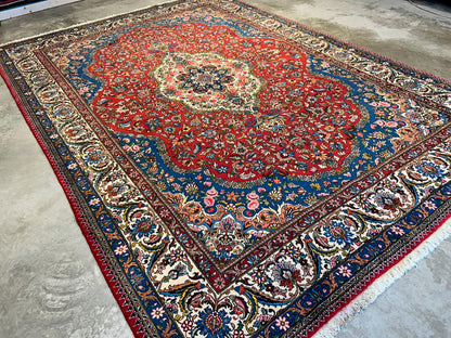 8'4"x11'11" Hand-Knotted 100% Wool Pile Bakhtiarie Rug