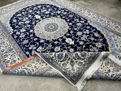 6'9"x9'10" Very Fine Hand-Knotted Wool & Silk Blend Naine Carpet - Area Rug