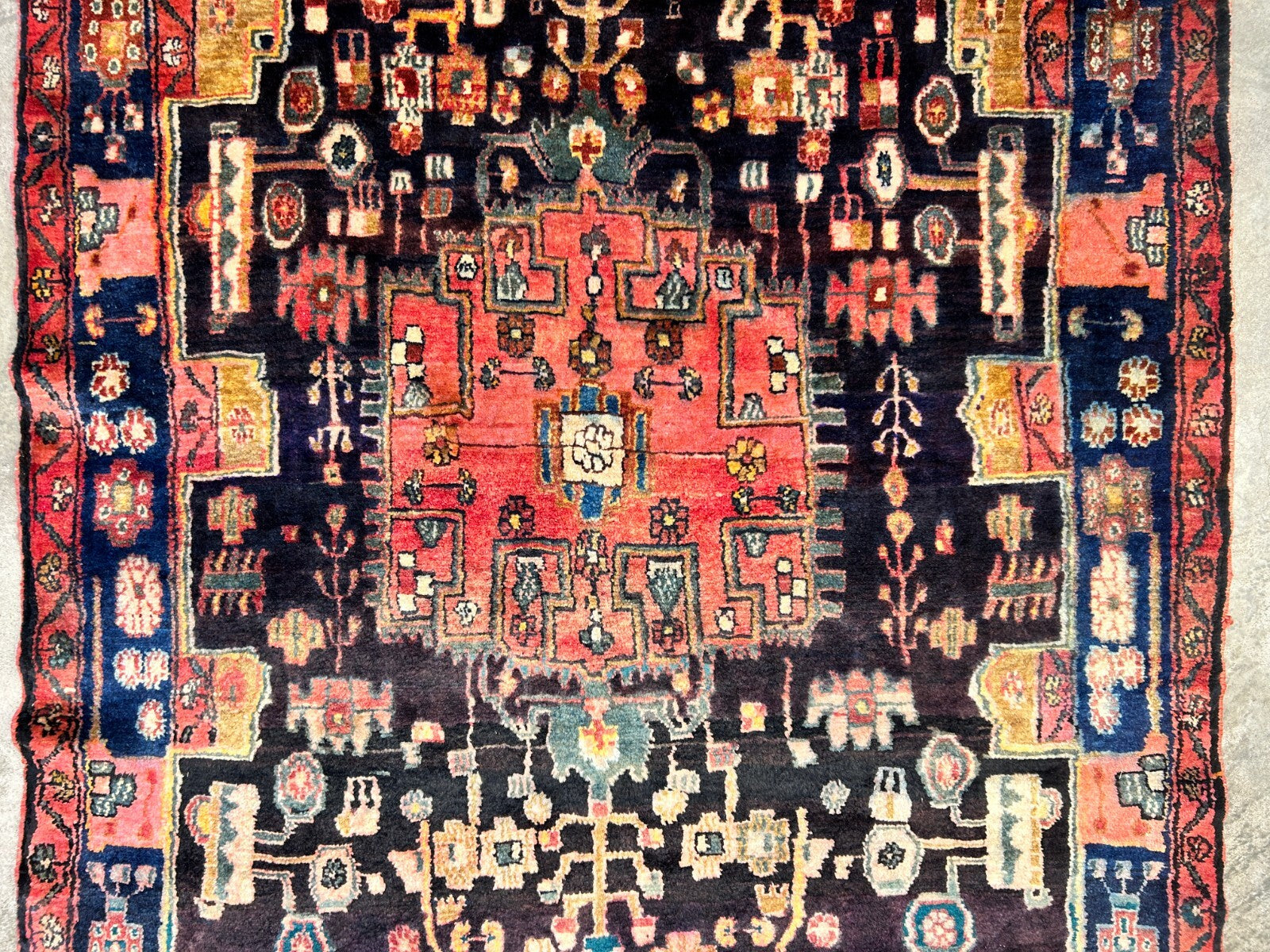 5'1" x 8'8" Hand-Knotted 100% Wool Carpet - Nahavande Area Rug