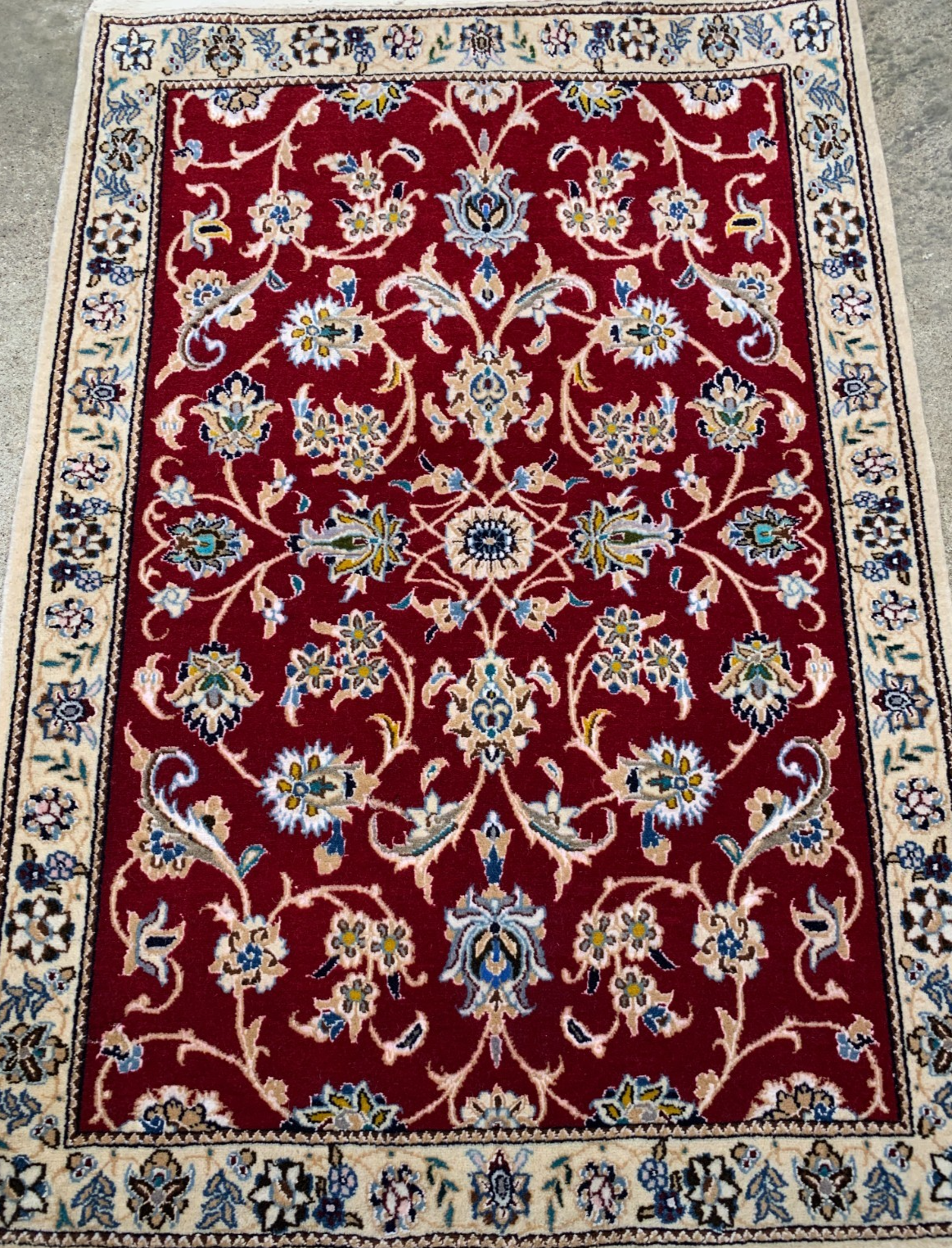 2'1"x2'11" Fine Hand-Knotted Wool & Silk Naine Rug