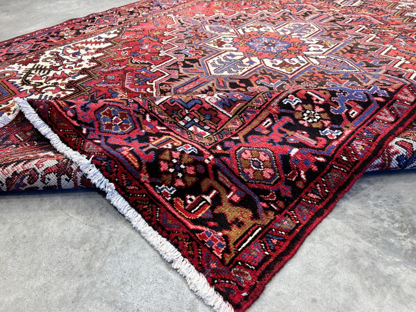 7'3"x9'9" Hand-Knotted 100% Wool Herize Carpet - Area Rug