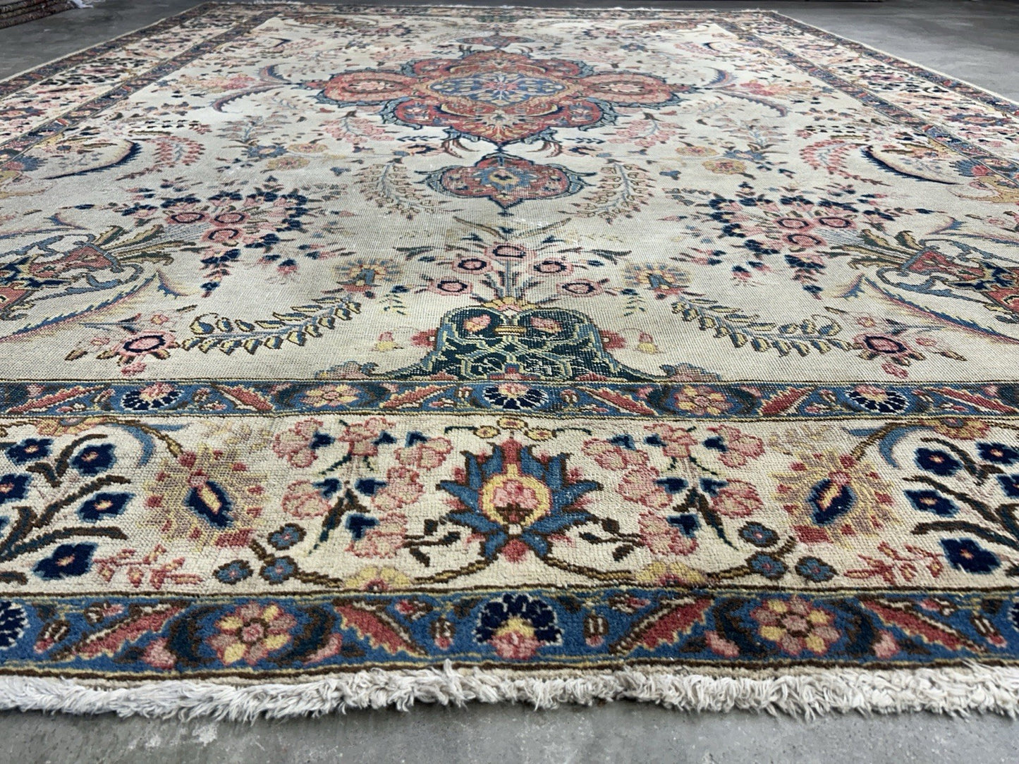 7’8”x10’8” Antique Hand-Knotted 100% Wool Pile Tabrize Area Rug - Carpet