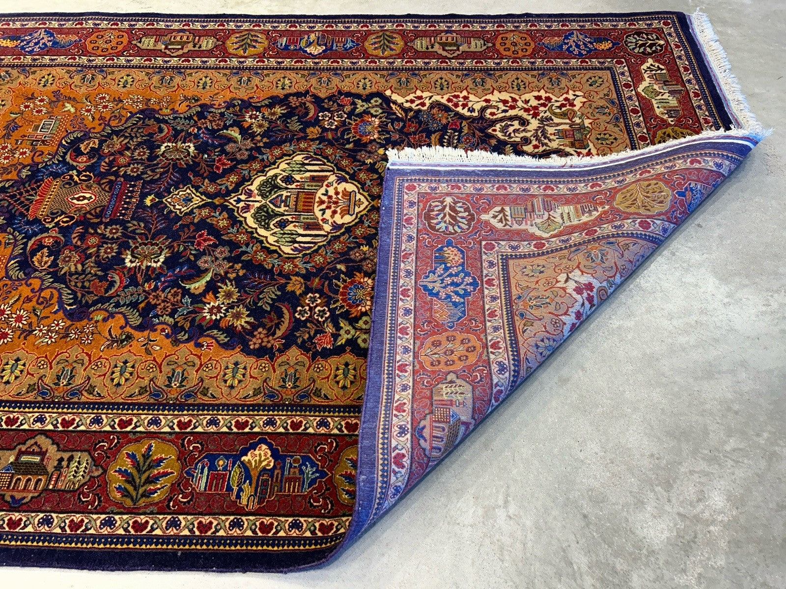 4'2”x 6'0" Antique Hand-Knotted 100% Lamb Wool Carpet - Kashane Area Rug