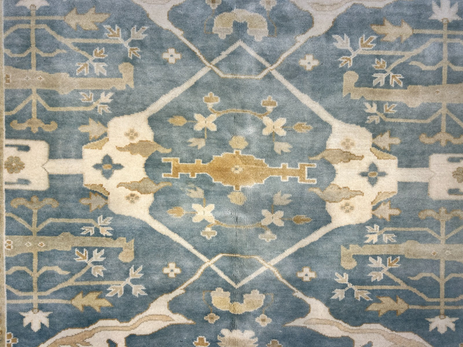 7'10" x 10'0" Hand-Knotted 100% Wool Carpet - Indian Oushak Area Rug