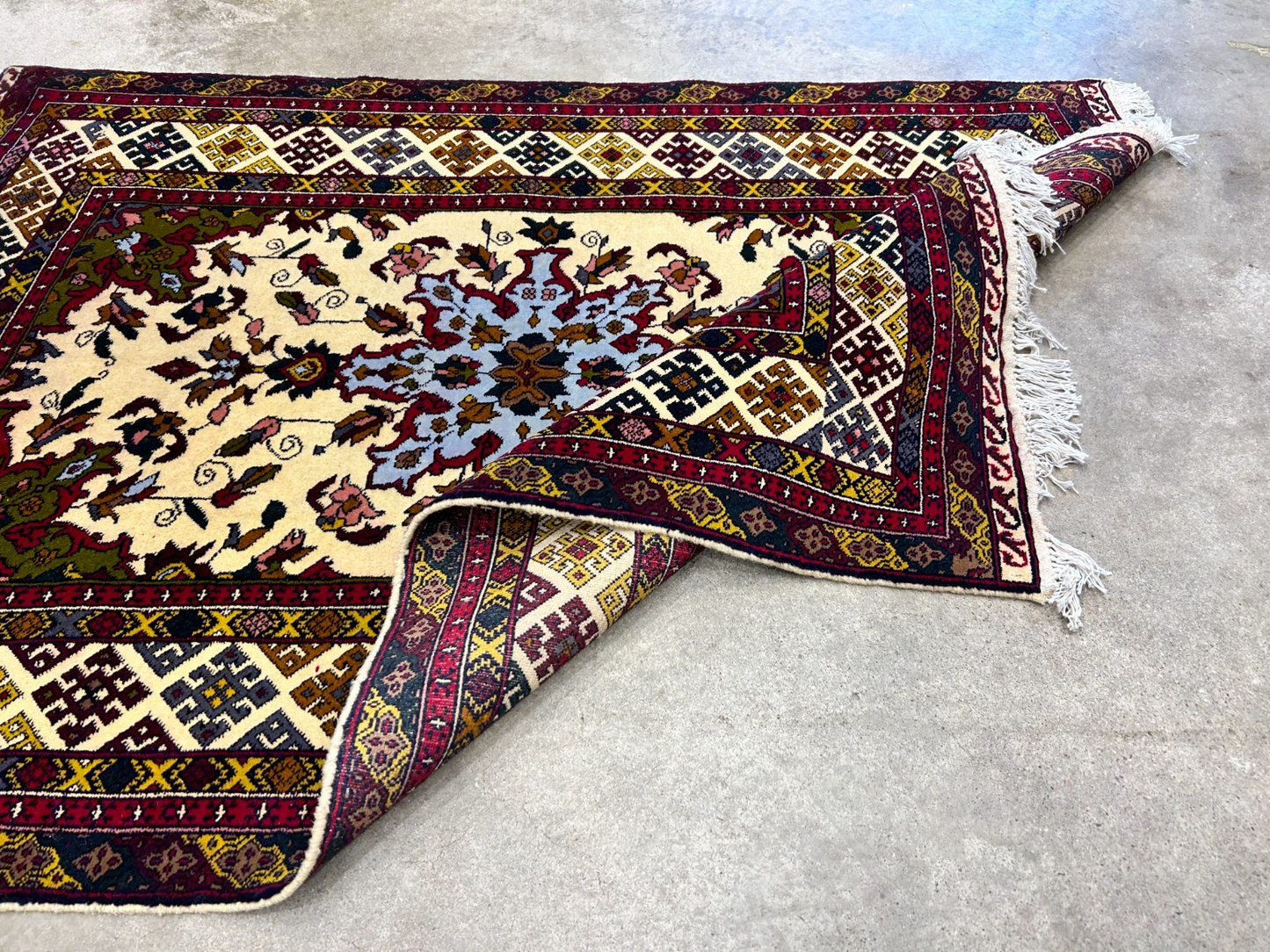 3'3"x4'9'' Hand-Knotted 100% Wool Afghan Medallion Area Rug