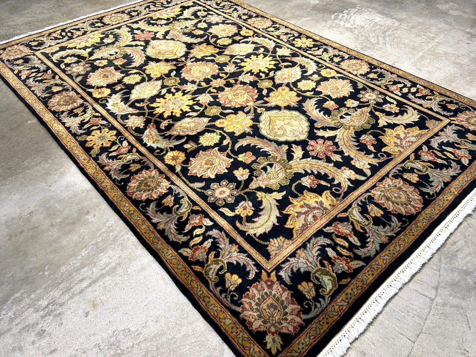 6'1"x9'1" Hand-Knotted 100% Wool Pile Agra Carpet - Area Rug