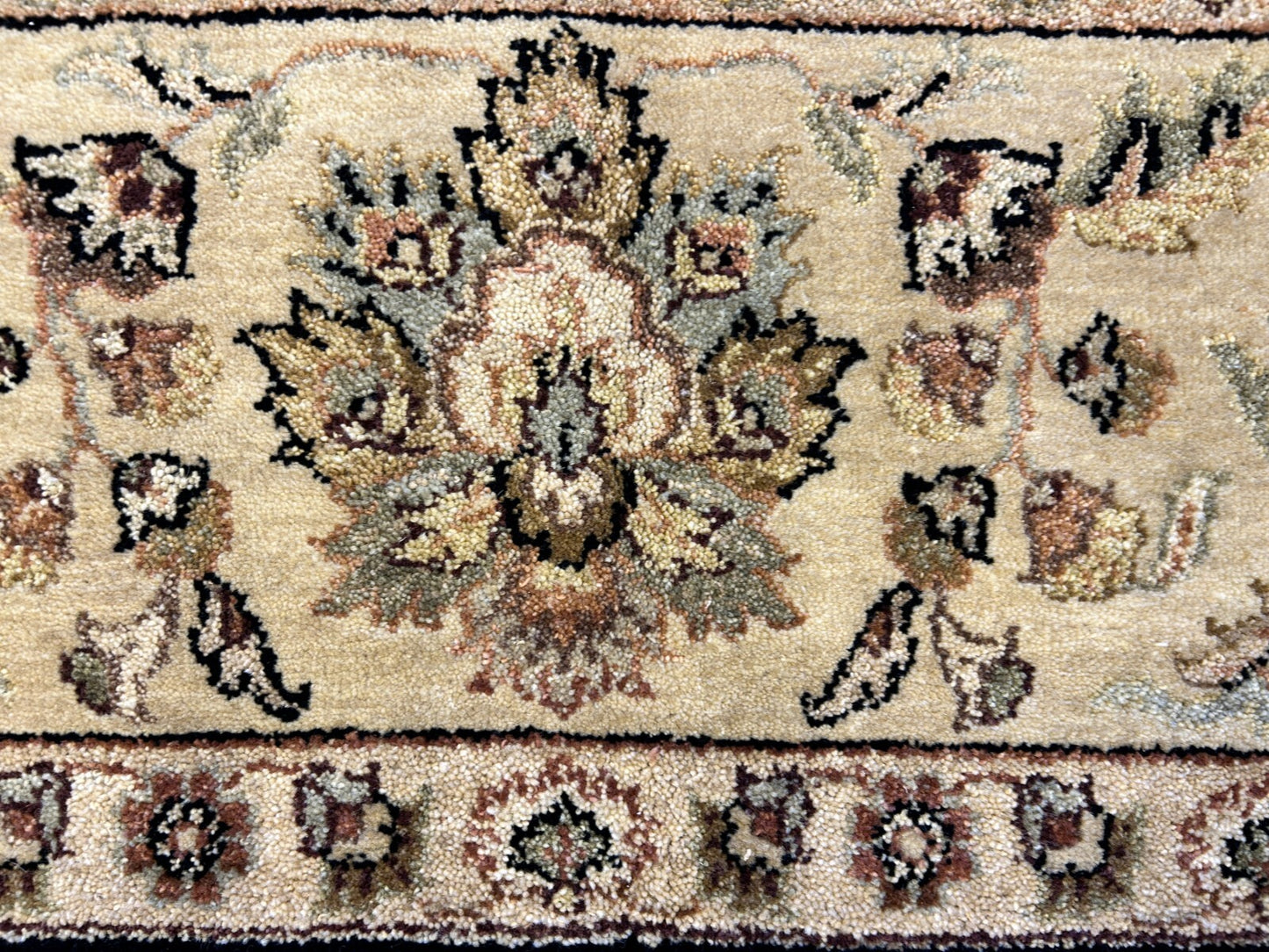 8'10"x12'7" Hand-Knotted 100% Lamb Wool IndoAgra Carpet - Area Rug