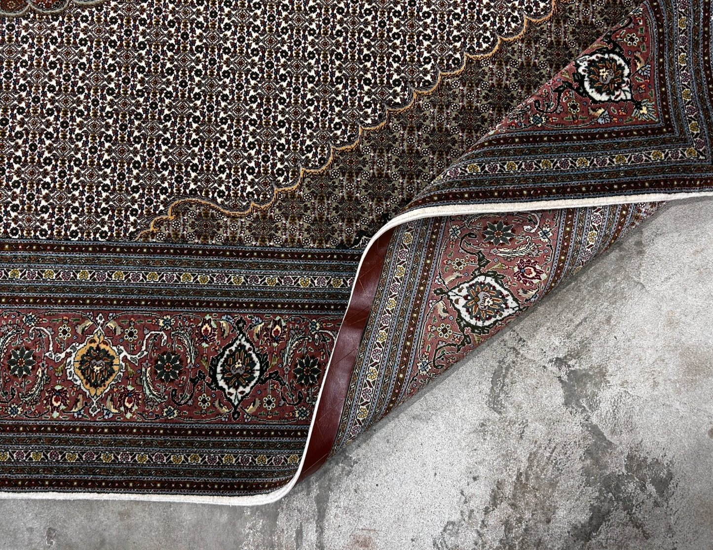 8'3"x11'1" Hand-Knotted Silk & Wool Tabrize Fish Style  Rug - Carpet