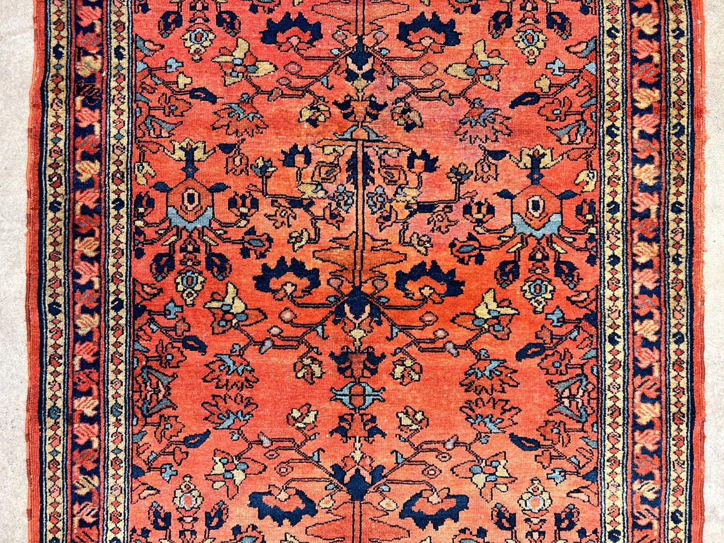 Collector Antique - 3'6"x4'4" Hand-Knotted 100% Wool Pile Sarouke Lilian Rug