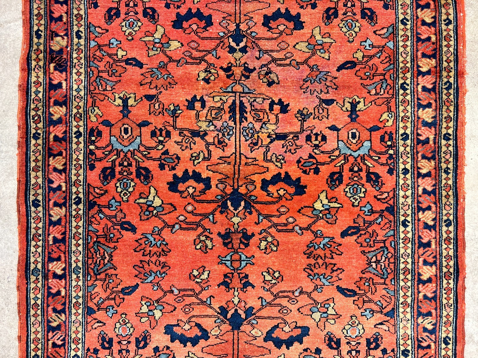 Collector Antique - 3'6"x4'4" Hand-Knotted 100% Wool Pile Sarouke Lilian Rug