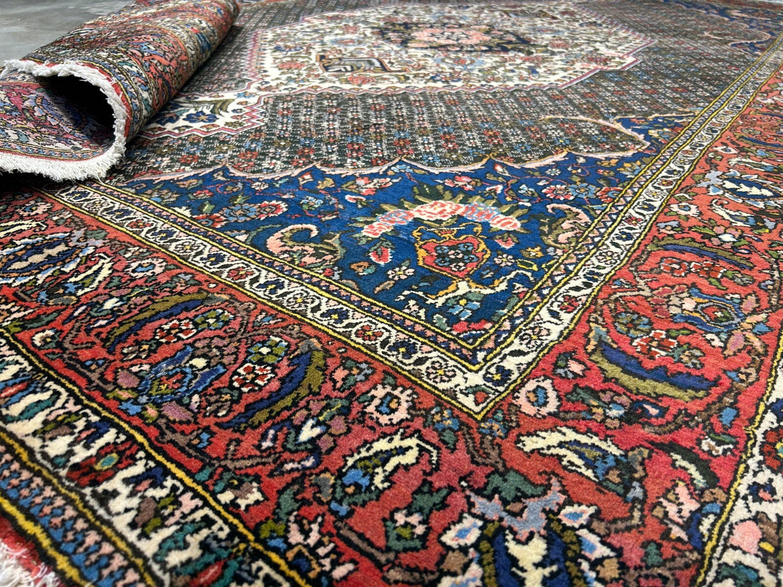 6'7"x9'9" Hand-Knotted 100% Wool Pile Bakhtiarie Carpet - Area Rug