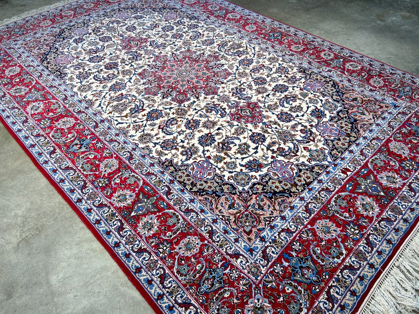 6'9"x10'1" Extra-Fine Hand-Knotted Wool & Silk Blend Isfahane Carpet - Area Rug