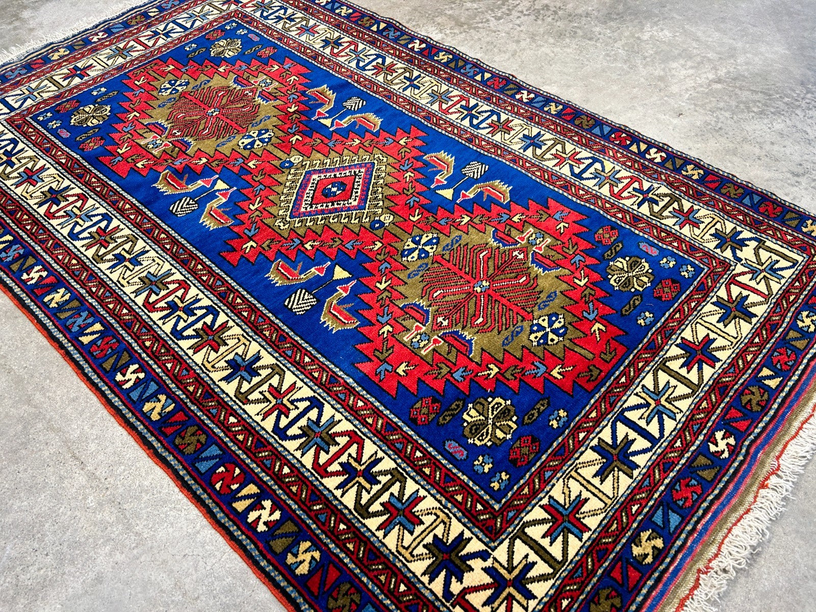 3'6"x5'9" Hand-Knotted 100% Wool Pile Yalamehe Rug