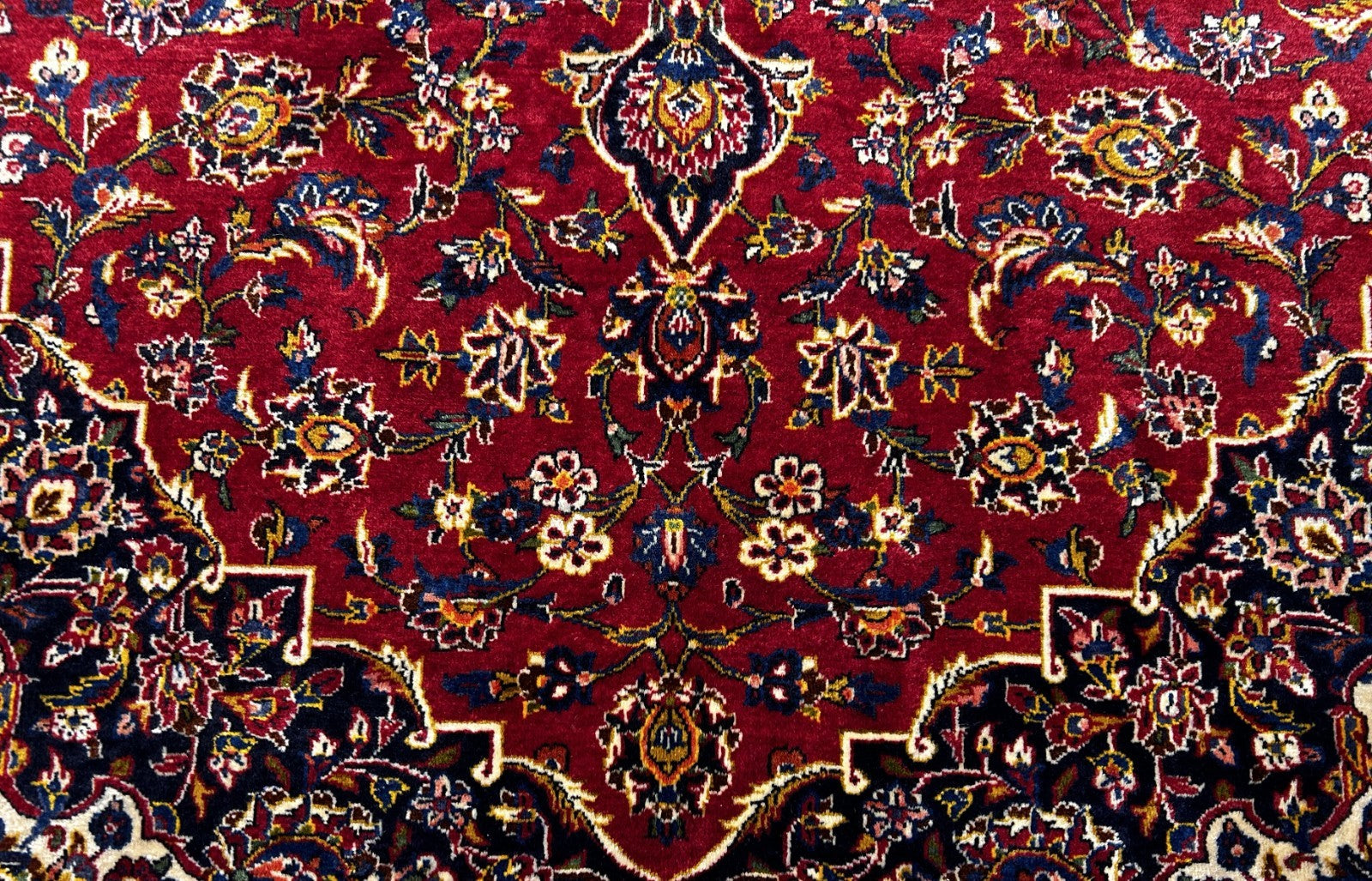 8'4"x12' Hand-Knotted 100% Wool Pile Kashane Area Rug - Signed