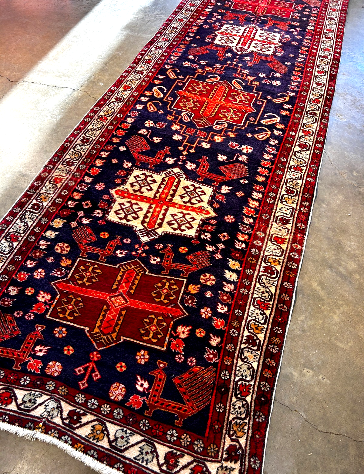 3'7" x 10'7'' Hand-Knotted 100% Lamb Wool Pile Goravane Area Rug