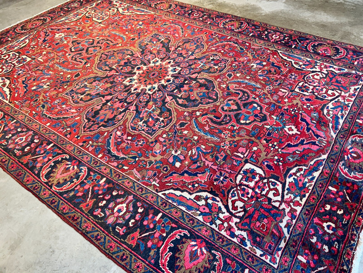 8'2"x11'6" Hand-Knotted 100% Wool Pile Herize Rug