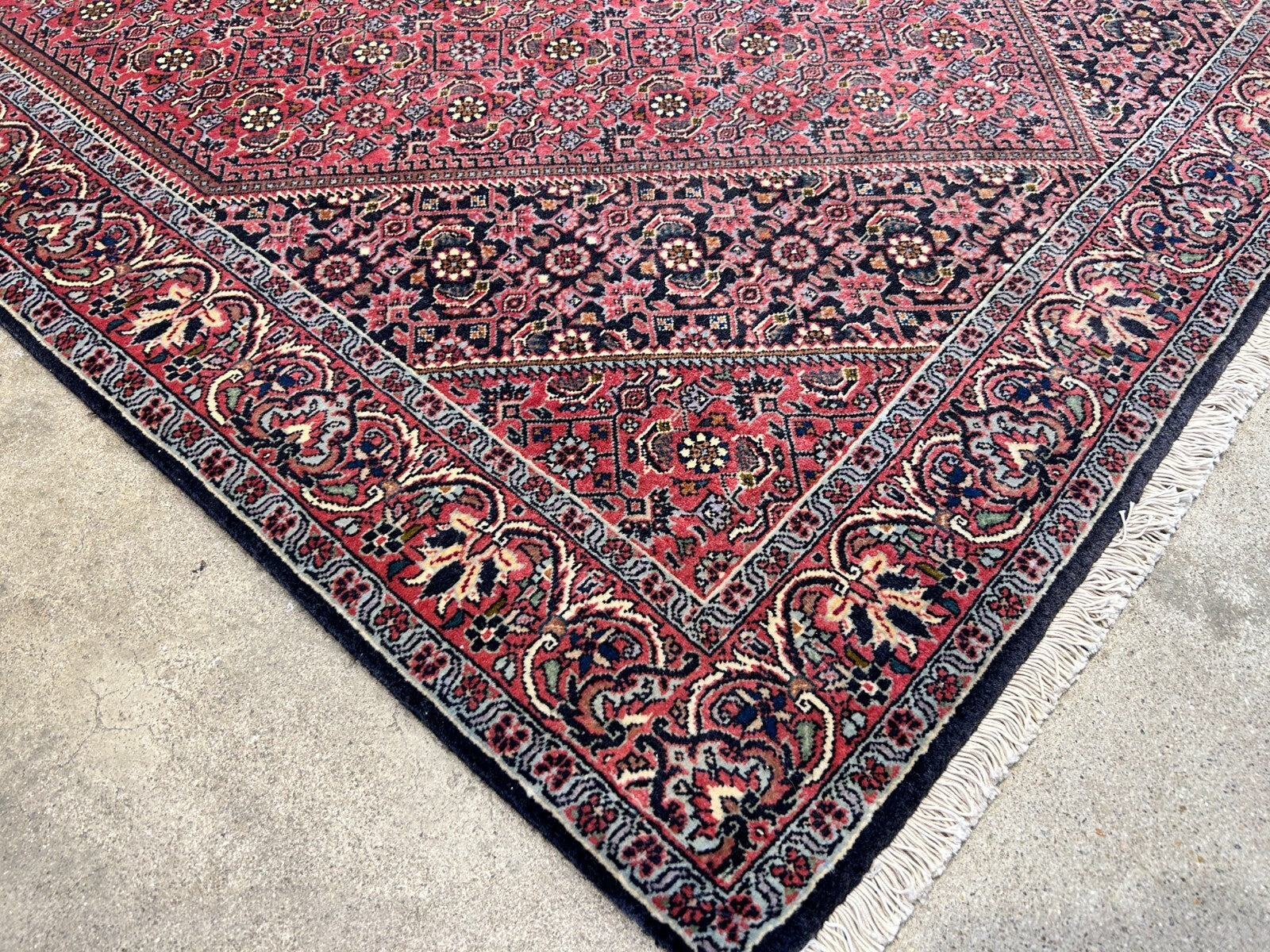 3'8"x5'10" Hand-Knotted 100% Wool Bidjare Carpet - Area Rug