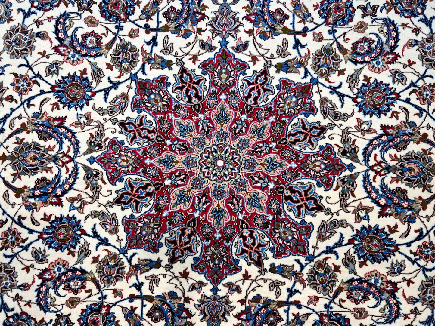 6'9"x10'1" Extra-Fine Hand-Knotted Wool & Silk Blend Isfahane Carpet - Area Rug