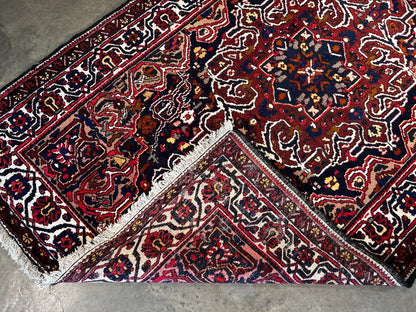 5'5" x 8'10" Hand-Knotted 100% Wool Pile Bakhtiarie Area Rug - Carpet