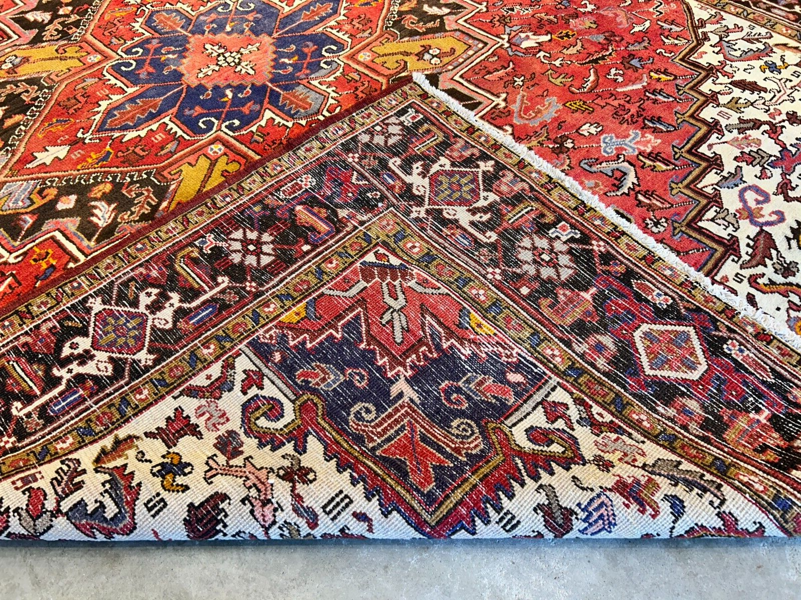8'3"x11'5" Hand-Knotted 100% Wool Pile Herize Rug