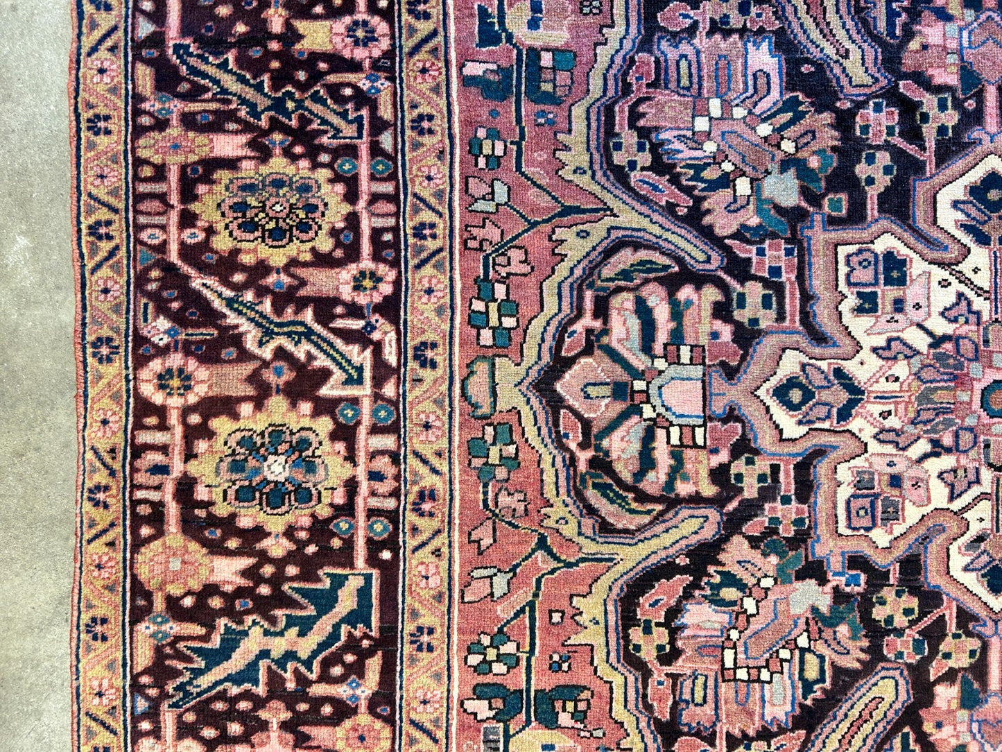 8'x11'3" Hand-Knotted 100% Wool Pile Herize Rug