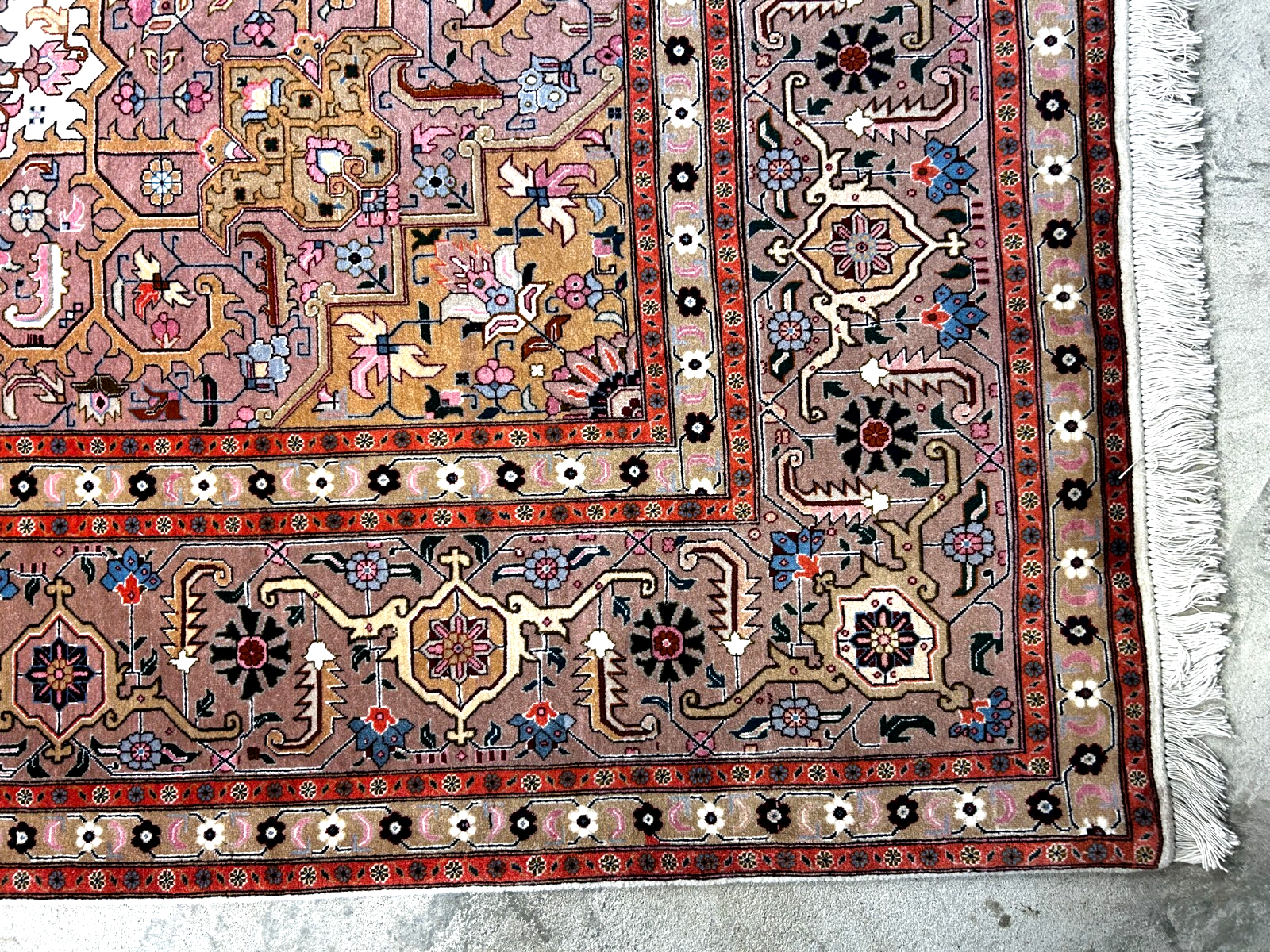 8'1"x11'10'' Fine Hand-Knotted Very Fine Wool Pile Tabrize Herize Area Rug