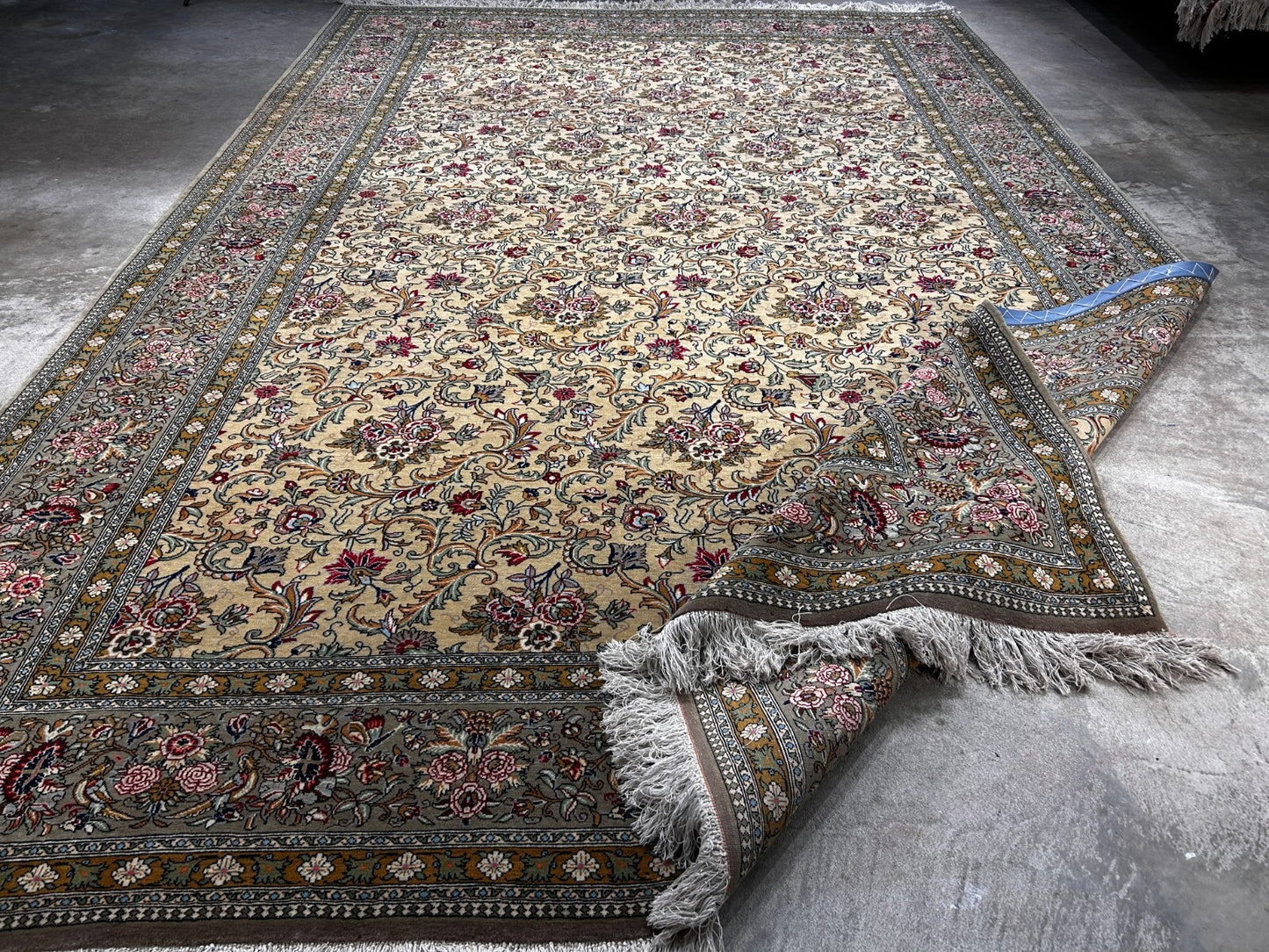 7'x11'6" Very Fine Hand-Knotted Wool & Silk Qume Rug