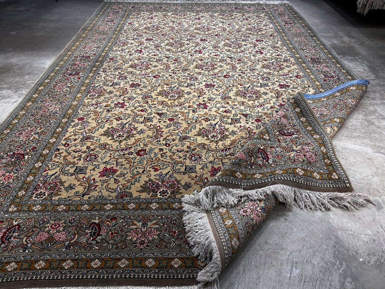 7'x11'6" Very Fine Hand-Knotted Wool & Silk Qume Rug