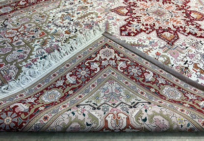 6'8"x10' Fine Hand-Knotted Wool & Silk Blend Tabrize Herize Carpet - Area Rug