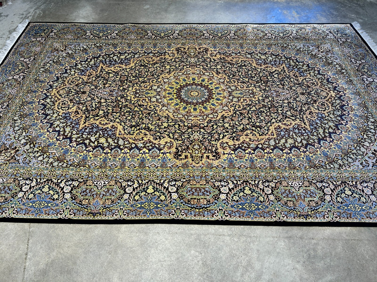6'5"x9'10" Exquisite Hand-Knotted 100% Silk Qume Rug