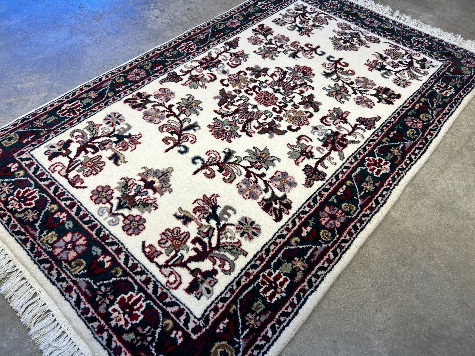3'x5'1" Hand-Knotted 100% Wool Pile All-Over Kashane Design Area Rug