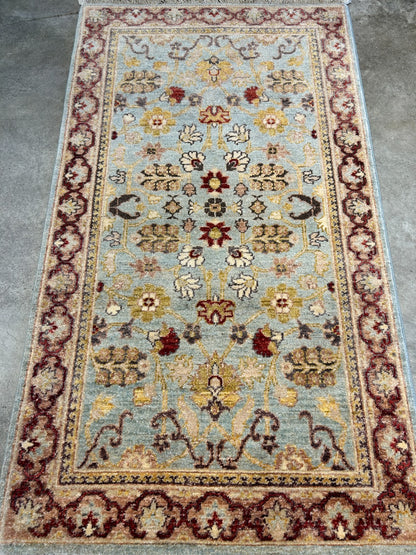 3'x5'2" Fine Hand-Knotted 100% Wool Pile Pakpishawar Area Rug