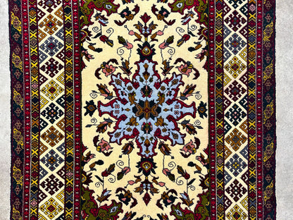 3'3"x4'9'' Hand-Knotted 100% Wool Afghan Medallion Area Rug