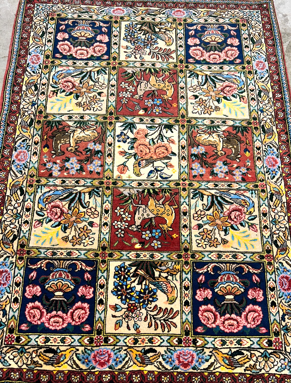 3'5"x5'2" Hand-Knotted 100% Lamb Wool Bakhtiarie Carpet - Area Rug