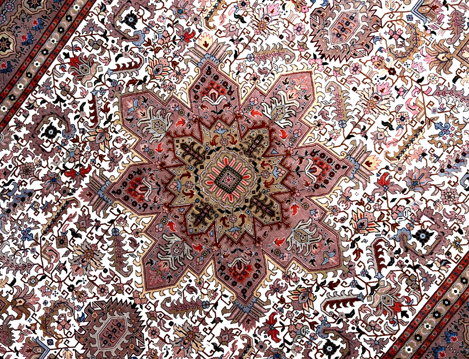 8'1"x11'10'' Fine Hand-Knotted Very Fine Wool Pile Tabrize Herize Area Rug