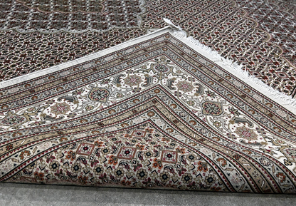 8'3"x11'4'' Hand-Knotted  100% Wool Pile Tabrize Mahi Area Rug