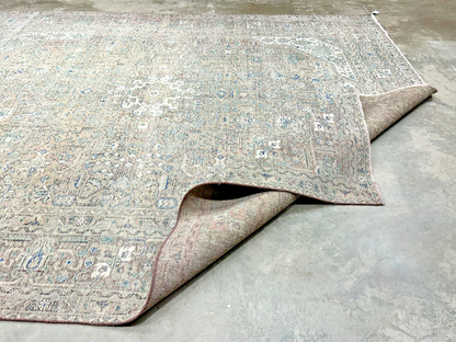 9'8"x12'5" Hand-Knotted 100% Wool Pile Herize Rug