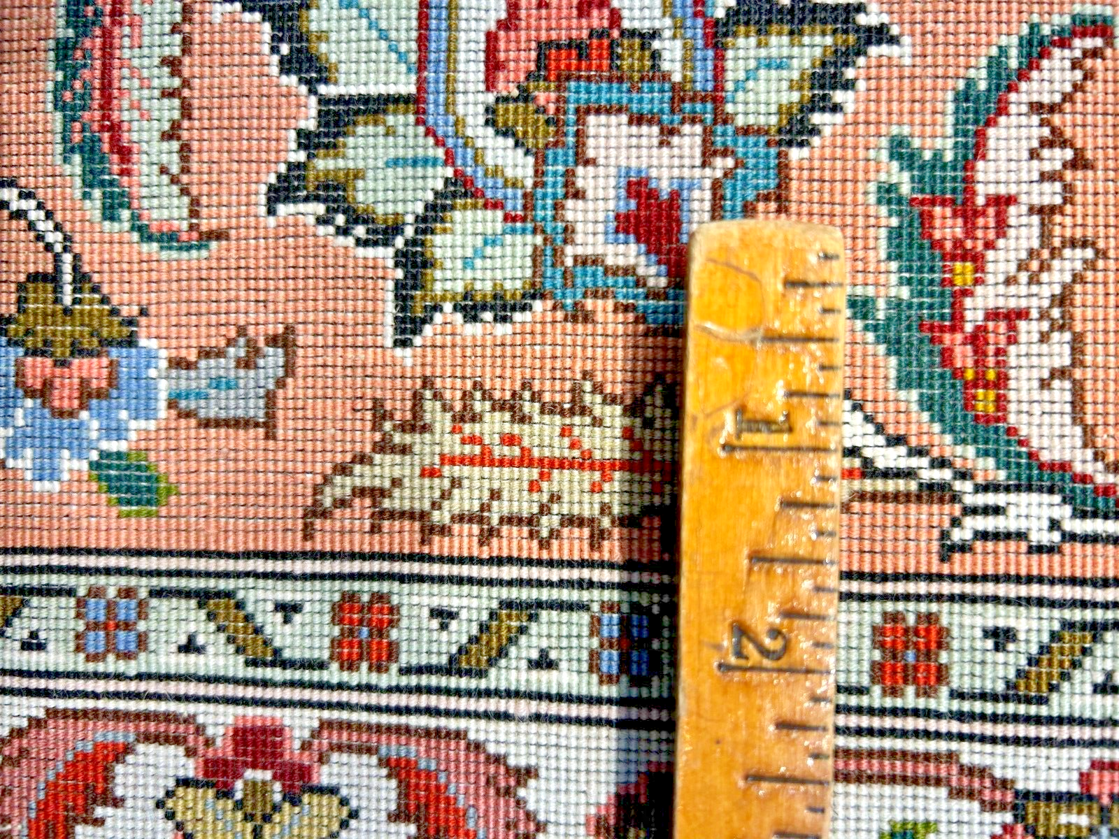 6'5"x6'7" Fine Hand-Knotted Wool & Silk Tabrize Rug - Area Carpet