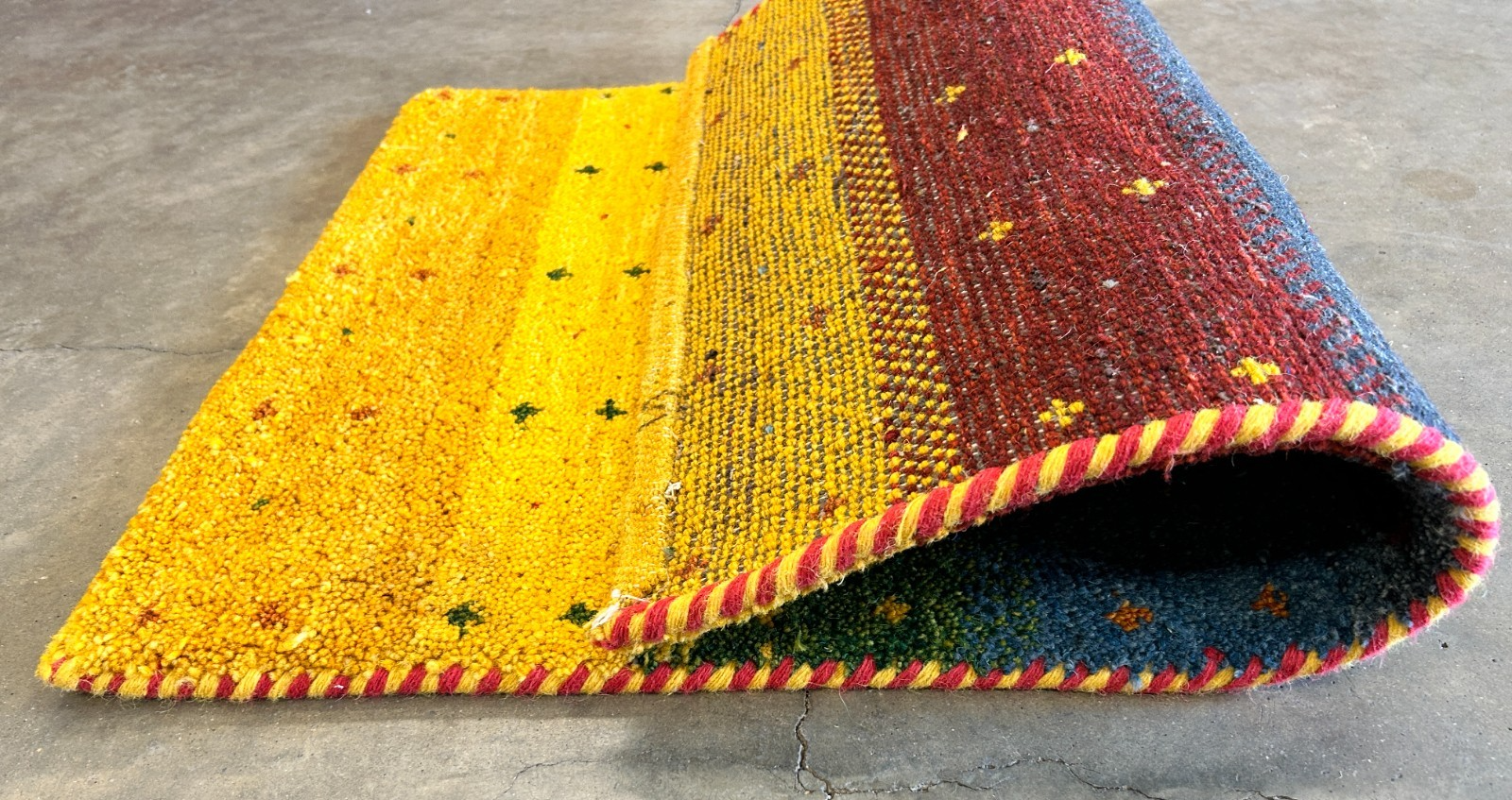 1'11"x2'10" Hand-Knotted 100% Wool Pile Gabbeh Rug